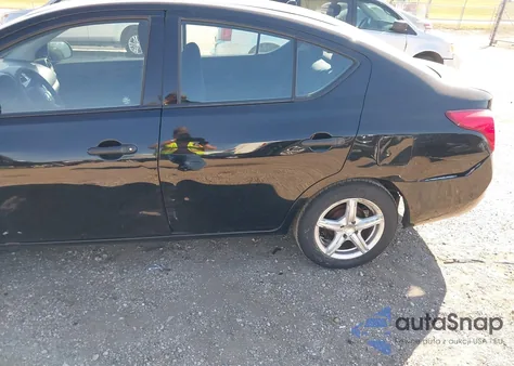 2014 Nissan Versa 1.6 S from USA, damaged, VIN 3N1CN7APXEL863453